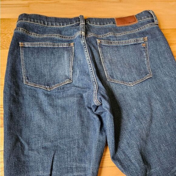 Madewell Indigo Cropped Jeans with Frayed Hem - Picture 9 of 10